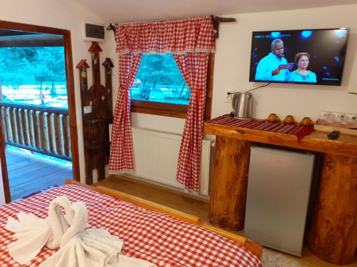 Cabanute Si Camping Dracula Capatineni-Paminteni Exterior photo