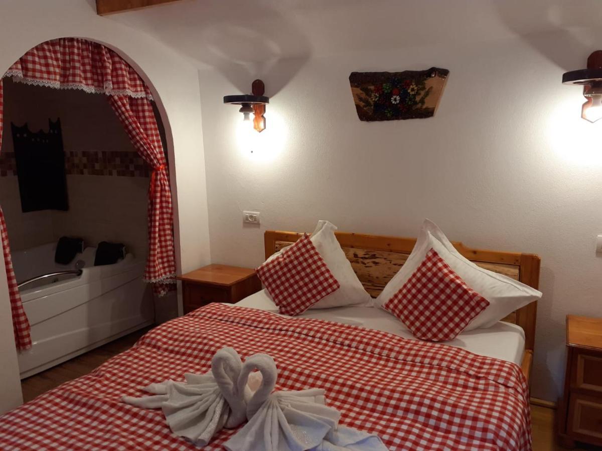 Cabanute Si Camping Dracula Capatineni-Paminteni Exterior photo